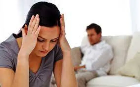 ജോലിക്കു പോകാതെ മൊബൈൽ ഫോണിൽ ഗെയിം കളിച്ചിരിക്കുന്നതിനു ഭാര്യ വഴക്കു പറഞ്ഞതിന്റെ പേരിൽ യുവാവ് തൂങ്ങിമരിച്ചു