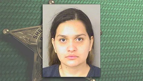 ചുട്ടുപൊള്ളുന്ന കാറിനുള്ളില്‍ 30 മിനിറ്റ് കുട്ടിയെ തനിച്ചാക്കി പോയ അമ്മ അറസ്റ്റില്‍