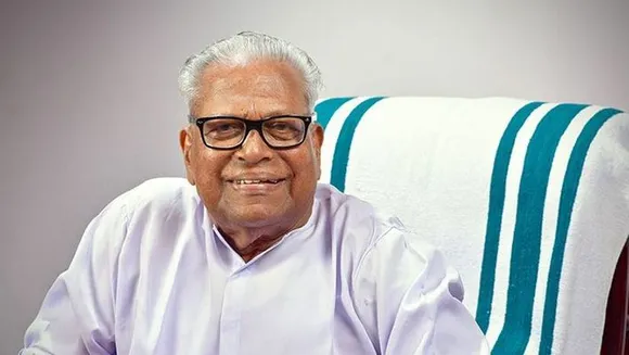 സാമൂഹിക അകലത്തിന്‍റേയും മുഖാവരണങ്ങളുടെയും പശ്ചാത്തലത്തില്‍ പരിമിതപ്പെടുത്തപ്പെട്ടുവെങ്കിലും ഇത്തവണയും സ്വാതന്ത്ര്യ ദിനാഘോഷം നടക്കുന്നു; സ്പര്‍ധകളില്ലാത്ത, പരിസ്ഥിതിസൗഹൃദപരമായ ഒരു വികസിത ഇന്ത്യയ്ക്കു വേണ്ടി കൈകോര്‍ക്കാന്‍ ഈ സ്വാതന്ത്ര്യദിനം നമുക്ക് പ്രചോദനമാവട്ടെ; ആശംസകൾ നേർന്ന് വി എസ്