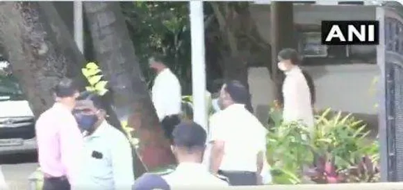 അഞ്ച് മണിക്കൂര്‍ ചോദ്യം ചെയ്യല്‍; ദീപിക പദുക്കോണിനെ വിട്ടയച്ചു