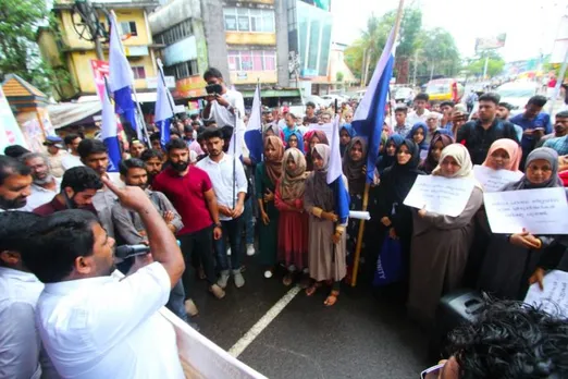 പ്ലസ്ടു -ഡിഗ്രി പ്രതിസന്ധി: കലക്ട്രേറ്റിലേക്ക് ഫ്രറ്റേണിറ്റി നടത്തിയ ബഹുജന മാർച്ചിൽ പ്രതിഷേധമിരമ്പി