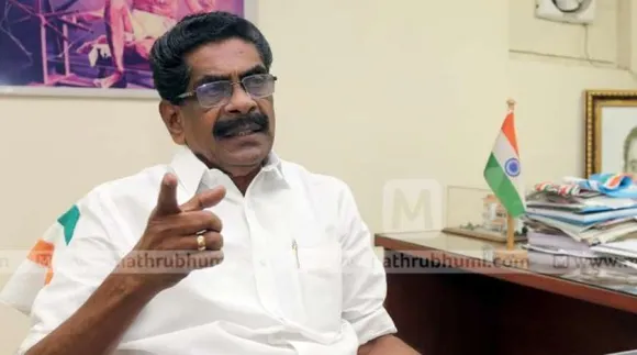 ഓണകിറ്റ്: പാവങ്ങളുടെ പിച്ചച്ചട്ടിയില്‍ കൈയിട്ട് വാരരുത്: മുല്ലപള്ളി രാമചന്ദ്രന്‍.