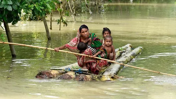 ബീഹാറിലെ വെള്ളപ്പൊക്കം;നിരവധി വീടുകളും കെട്ടിടങ്ങളും വെള്ളത്തിനടിയില്‍