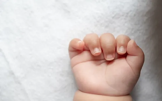 വൈക്കത്ത് ഇതര സംസ്ഥാന ദമ്പതികള്‍ കുഞ്ഞിനെ കുഴിച്ചിട്ട സംഭവത്തില്‍ ദുരൂഹതയില്ലെന്ന് പൊലീസ്