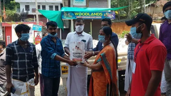ബോബി ചെമ്മണൂർ ലൈഫ് വിഷൻ ചാരിറ്റബിൾ ട്രസ്റ്റ് സൗജന്യ ഭക്ഷ്യ കിറ്റ് വിതരണം ചെയ്തു