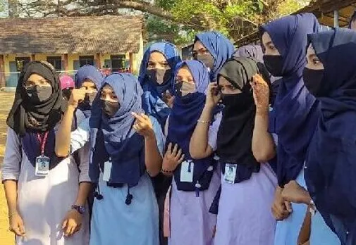 ഹിജാബ് ധരിക്കാന്‍ അനുമതിയില്ല; കര്‍ണാടകയില്‍ ഒരു കോളജിലെ അഞ്ച് പെണ്‍കുട്ടികള്‍ ടിസിക്ക് അപേക്ഷിച്ചു