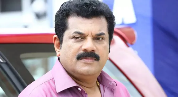'ആരോ പ്ലാന്‍ ചെയ്ത് വിളിക്കുന്നത് പോലെയാണ് ഫോണ്‍ വരുന്നത്. വലിയ ആസൂത്രണത്തിന്റെ ഭാഗമായാണ് ഇന്നത്തെ ഫോണ്‍ വന്നതും. ആദ്യത്തെ തവണ കോള്‍ വന്നപ്പോള്‍ താനൊരു സൂം മീറ്റിങ്ങിലായിരുന്നു. കുറച്ചുകഴിഞ്ഞ് തിരിച്ചുവിളിക്കാമെന്ന് പറഞ്ഞിരുന്നു. പക്ഷെ പിന്നേയും ആറോളം തവണ കോള്‍ വന്നു. നിഷ്‌കളങ്കനായ ഒരാളായിരുന്നുവെങ്കില്‍ എന്തിന് ആ കോള്‍ റെക്കോര്‍ഡ് ചെയ്യണം? ഇതെല്ലാം ആസൂത്രിതമാണ്'-ഫോൺവിളി വിവാദത്തിൽ പ്രതികരിച്ച് മുകേഷ്