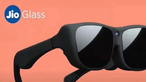റിലയന്‍സ് ജിയോ പുതിയതായി അവതരിപ്പിച്ച ജിയോ ഗ്ലാസ് ഓഗസ്റ്റില്‍ വില്‍പ്പനയ്‌ക്കെത്തും