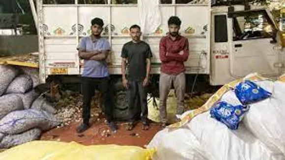 ലോറിയിൽ കടത്താൻ ശ്രമിച്ച 50 ലക്ഷത്തോളം രൂപയുടെ നിരോധിത പുകയില ഉത്പ്പന്നങ്ങൾ പിടികൂടി