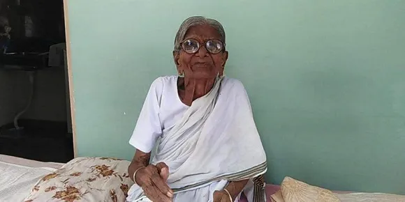 വീട്ടിലിരുന്ന് കൊവിഡിനെ കീഴ്‌പ്പെടുത്തി 102കാരി സുബ്ബമ്മ! രക്ഷകരായത് റാഗി ഉപ്പുമാവും നാരങ്ങാവെള്ളവും !