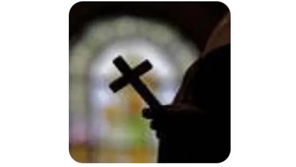 പള്ളിയില്‍ നിന്നും പണം മോഷ്ടിച്ച പുരോഹിതന് 7 വര്‍ഷം തടവ്