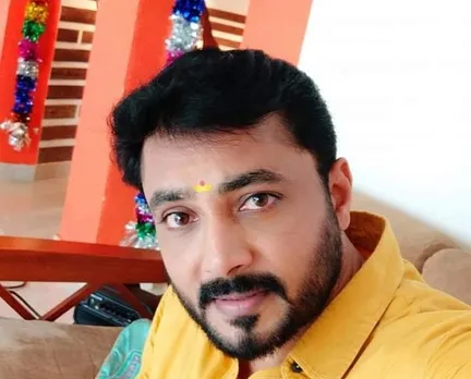 ശബരിനാഥിന്റെ മരണം ഷട്ടില്‍ കളിക്കവെ കുഴഞ്ഞു വീണ്; പ്രിയതാരത്തിന്റെ വിയോഗം വിശ്വസിക്കാനാകാതെ ആരാധകര്‍