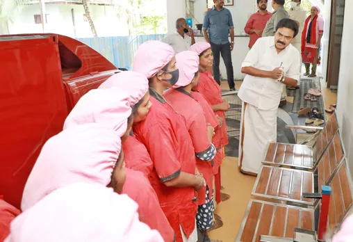 വീടുകൾ കയറിയിറങ്ങി മണ്ഡലത്തെ പിടിച്ചു കുലുക്കി ജോസ് കെ.മാണി: കർഷകരെ കണ്ട് കുടുംബങ്ങളിൽ കയറിയിറങ്ങി ജോസിന്റെ പര്യടനം