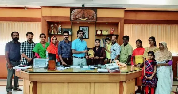 കാപ്‌സ് സോഷ്യൽ വർക്ക്‌ സ്റ്റുഡന്റ് അവാർഡ് അട്ടപ്പാടി ചീരക്കടവ് ഊരിലെ ശരണ്യക്ക്