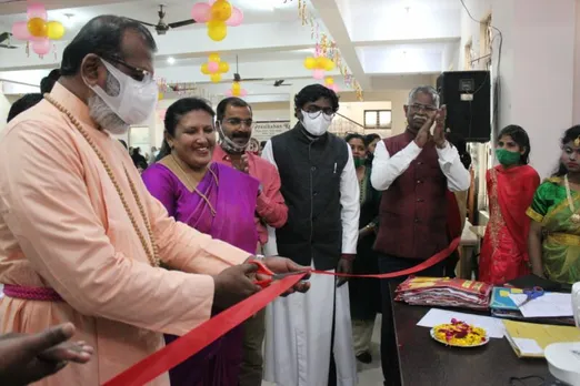 ഡല്‍ഹി വികാസ് പുരി ബഥേല്‍ സിഎന്‍ഐ ചര്‍ച്ചിന്‍റെ ആഭിമുഖ്യത്തില്‍ നടത്തുന്ന തയ്യല്‍ പരിശീലന കേന്ദ്രത്തിന്‍റെ പുതിയ ബാച്ചിന്‍റെ ഉദ്ഘാടനം നിര്‍വഹിച്ചു