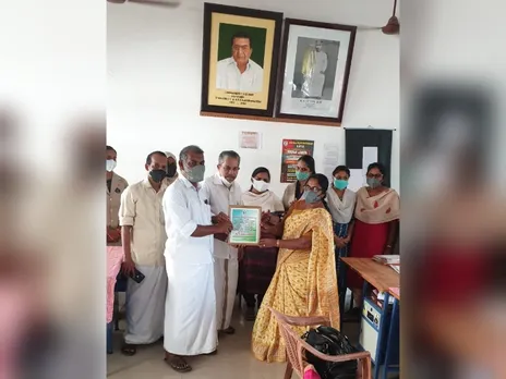 അറബി ഭാഷ പഠനം; എറണാകുളം കാഞ്ഞിരമറ്റം സെന്റ് ഇഗ്നേഷ്യസ് സ്കൂളിന് പുരസ്ക്കാരം നൽകി