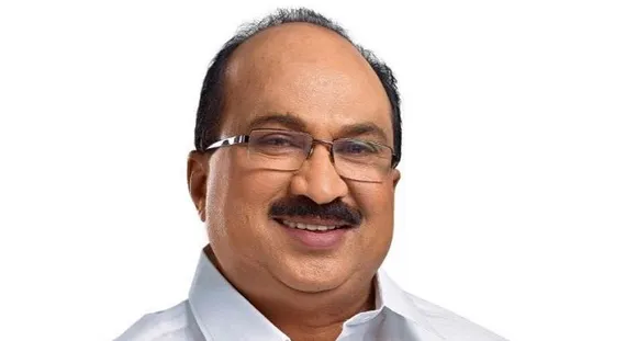 ഞാന്‍ എത്ര ശക്തനാണെന്ന് കോണ്‍ഗ്രസ് നേതാക്കളുടെ പ്രതികരണത്തിലൂടെ മനസ്സിലായില്ലേ; എനിക്ക്‌ ഒരു വാക്കുമാത്രം; കോണ്‍ഗ്രസുകാരനായി തുടരുമെന്ന് ആവര്‍ത്തിച്ച് കെ.വി.തോമസ്