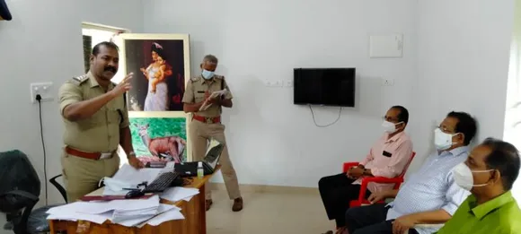 മലമ്പുഴ പോലീസ് സ്റ്റേഷനിൽ വ്യാപാരികൾക്ക് കൊറോണ ബോധവൽക്കരണ ക്ലാസ് നടത്തി