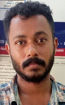 ചാരായം വാറ്റും വില്‍പ്പനയും: രണ്ടു പേര്‍ പിടിയില്‍, നാലര ലിറ്ററോളം ചാരായവും വാറ്റുപകരണങ്ങളും പിടിച്ചെടുത്തു