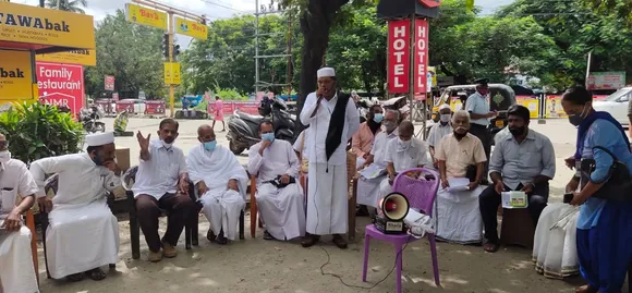 മാനവ സാഹോദര്യ വേദിയുടെ ആഭിമുഖ്യത്തിൽ നടത്തുന്ന സർവ്വധർമ്മ സദ്ഭാവനാ കേരള യാത്രയ്ക്ക് പാലക്കാട് സ്റ്റേഡിയം ബസ് സ്റ്റാന്റ് പരിസരത്ത് സ്വീകരണം നല്‍കി