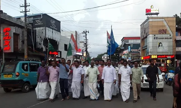 തൃക്കാക്കരയിലെ യുഡിഎഫ് വിജയം; ആഘോഷവുമായി ഒഐസിസി കുവൈറ്റ് കൊല്ലം ജില്ലാ കമ്മിറ്റി