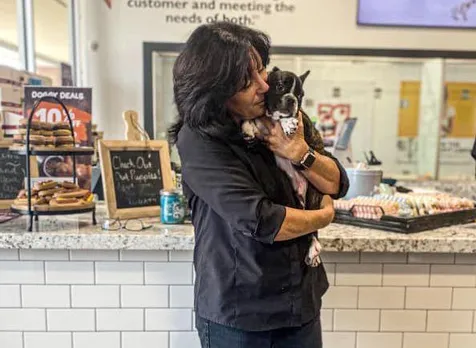 10000 ഡോളര്‍ വിലയുള്ള ഫ്രഞ്ച് ബുള്‍ ഡോഗിനെ മോഷ്ടിച്ച സ്ത്രീകള്‍ അറസ്റ്റില്‍