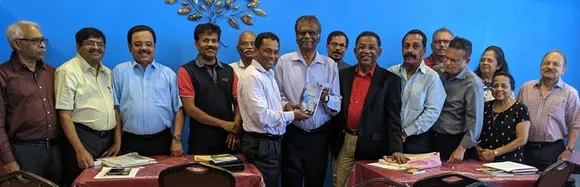 കേരളാ റൈറ്റേഴ്‌സ്‌ ഫോറത്തില്‍ പുസ്‌തക പ്രകാശനം - പ്രബന്ധാവതരണം - കഥാപാരായണം