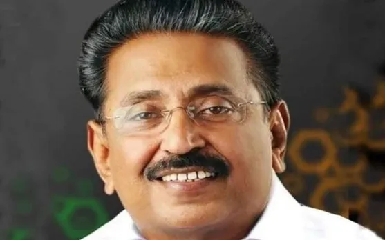 തൊണ്ണൂറുകളില്‍ കോണ്‍ഗ്രസിനെ പിടിച്ചു കുലുക്കിയ തിരുത്തല്‍ വാദി പ്രസ്ഥാനം ! തിരുത്തൽവാദികളിൽ ചാണക്യന്‍ എം ഐ ഷാനവാസായിരുന്നു ! തിരുവനന്തപുരത്ത് മെഡിക്കല്‍ കോളജിനടുത്ത് ഷാനവാസ് ഒരു വീടെടുത്തിരുന്നു. തലസ്ഥാനത്തെത്തിയാല്‍ താമസിക്കാന്‍ മാത്രമല്ല, രഹസ്യ ഗൂഢാലോചന നടത്താനും ഈ വീട് ഉപയോഗിച്ചിരുന്നു. കേരള രാഷ്ട്രീയത്തിലെ അതി സങ്കീര്‍ണമായ ഒരു അധ്യായത്തിനു തന്ത്രപരമായ നേതൃത്വം നല്‍കിയ ഷാനവാസ് തുടര്‍ച്ചയായി അഞ്ചു തവണ പരാജയപ്പെട്ടിരുന്നു ! 2009 ലോക്സഭാ തെര‍‍ഞ്ഞെടുപ്പില്‍ വയനാട് മണ്ഡലത്തില്‍ മത്സരിച്ച എം.ഐ ഷാനവാസ് ഈ പരാജയങ്ങള്‍ക്കൊക്കെ പകരം വീട്ടി. എം.ഐ ഷാനവാസ് എന്ന തന്ത്രശാലി - അള്ളും മുള്ളും പംങ്തിയില്‍ ജേക്കബ് ജോര്‍ജ്