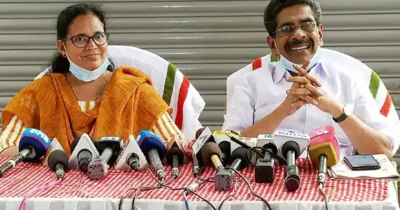 കെ.കെ രമയെ പിന്തുണയ്ക്കുന്നത് ഉപാധികളില്ലാതെ, വടകരയിൽ ജയിക്കാമെന്നത് എൽഡിഎഫിന്റെ ദിവാസ്വപ്നം ; നല്ല കമ്യൂണിസ്റ്റുകാർ രമക്ക് വോട്ട് ചെയ്യുമെന്ന് മുല്ലപ്പള്ളി