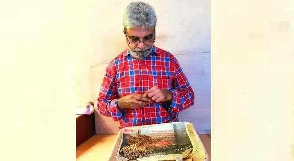 ബീഡി തെറുത്ത് ലഭിച്ച സമ്പാദ്യത്തിൽ നിന്ന് 2ലക്ഷം ദുരിതാശ്വാസ നിധിയിലേക്ക് നൽകിയ വയോധികൻ കുഴഞ്ഞ് വീണ് മരിച്ചു