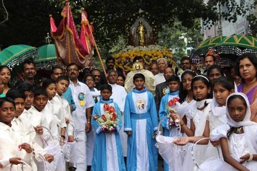 ഹരിനഗർ വി. ചാവറ കുര്യാക്കോസ് എലിയാസ് ദേവാലയത്തിൽ തിരുനാൾ പ്രദിക്ഷണം