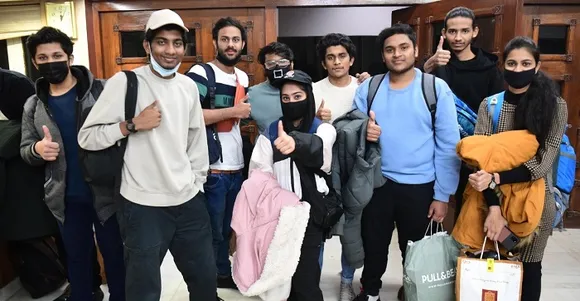 രണ്ടായിരത്തിലേറെ മലയാളി വിദ്യാര്‍ഥികള്‍ കേരളത്തില്‍ എത്തി! യുക്രൈയിനില്‍ കുടുങ്ങിക്കിടന്ന പകുതിയിലേറെ മലയാളി വിദ്യാര്‍ത്ഥികള്‍ നാട്ടിലേക്കു തിരികെ എത്തിയതായി മുഖ്യമന്ത്രി