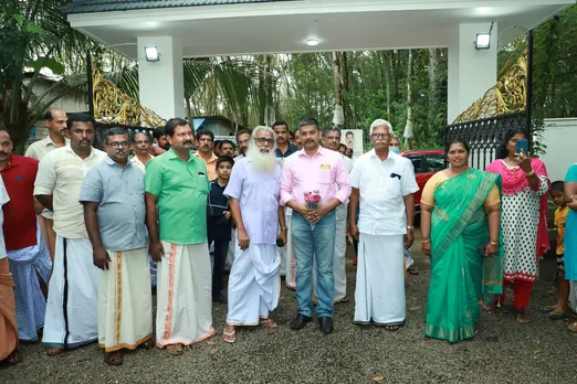 വിശിഷ്ട സേവനത്തിന് മുഖ്യമന്ത്രിയുടെ അവാർഡ് കരസ്തമാക്കിയ ഇടമറ്റം തോയിക്കൽ ഹരികൃഷ്ണന് പങ്കപ്പാട് മഹാദേവ ഭക്തജന സംഘം സ്വീകരണം നൽകി