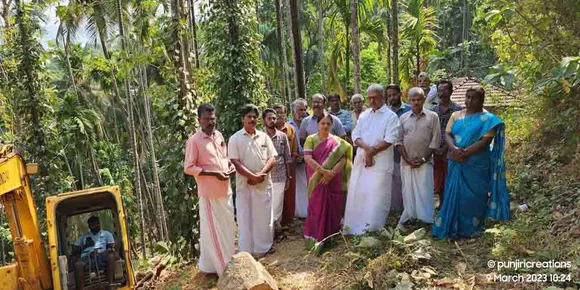 നാട്ടുകാരുടെ കൂട്ടായ്മയിൽ സ്ഥലം വിട്ടു നൽകി റോഡ് വെട്ടുന്നു; പാലക്കയത്ത് പുതുകാഴ്ചകൾ...