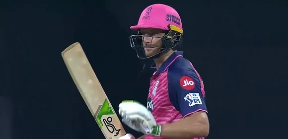 ജോസ് ബട്ട്‌ലര്‍ ആറാടുവാണ്! മൂന്നാം സെഞ്ചുറിയോടെ 'ഓറഞ്ച് ക്യാപ്' കൂടുതല്‍ ഭദ്രമാക്കി രാജസ്ഥാന്‍ റോയല്‍സ് താരം; റോയല്‍സ് അടിച്ചുകൂട്ടിയത് 222 റണ്‍സ്‌