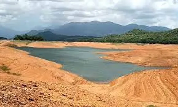 കാ​ല​വ​ർ​ഷം ദു​ർ​ബ​ല​മാ​യി തു​ട​രു​ന്ന​തി​നാ​ൽ തെ​ന്മ​ല പ​ര​പ്പാർ ഡാ​മി​ൽ ആ​വ​ശ്യ​ത്തി​ന് വെ​ള്ളം എ​ത്തു​ന്നി​ല്ല