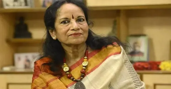 പൊലീസ് എത്തി വാതില്‍ തകര്‍ത്ത് വീടിനുള്ളില്‍ കടന്നപ്പോള്‍ വാണി ജയറാമിനെ കാണുന്നത്‌ നിലത്തുവീണ നിലയില്‍; നെറ്റിയിൽ മുറിവ്‌: ടീപ്പോയില്‍ തലയിടിച്ചു വീണതാകാമെന്ന് നിഗമനം