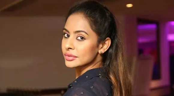 നടി ശ്രീ റെഡ്ഡിയുടെ വീട്ടിൽ കയറി ആക്രമണം