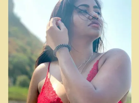 ഓഡിഷന് വീട്ടിലേയ്ക്ക് വിളിച്ച് വരുത്തി സാരിയുടുത്ത് കിടപ്പറയിലേയ്ക്ക് വരാന്‍ പറഞ്ഞെന്നു സംവിധായകനെതിരെ പ്രമുഖ നടിയുടെ ആരോപണം - വിവാദം കൊഴുക്കുന്നു !