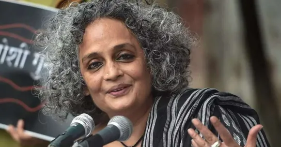 ബിജെപിക്ക് കേരളത്തില്‍ ആനമുട്ട എന്ന ട്രോള്‍ വളരെ ഇഷ്ടമായി, അങ്ങനെ തന്നെ വട്ട പൂജ്യമായി തുടരട്ടെ; അരുന്ധതി റോയ്