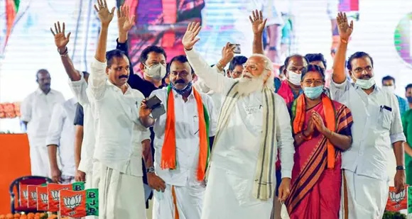 ഈ തെരഞ്ഞെടുപ്പില്‍ ബി.ജെ.പി. എത്രകണ്ടു മുന്നേറും? രണ്ടു മുന്നണികള്‍ക്കിടയില്‍ ഇടം കണ്ടെത്തി വളരാന്‍ ശ്രമിച്ചു കൊണ്ടിരിക്കുന്ന എന്‍.ഡി.എ ഏതായാലും ഈ തെരഞ്ഞെടുപ്പിലും ഭരണത്തിനടുത്തെങ്ങും വരില്ലെന്നു തീര്‍ച്ച ! എങ്കിലും ബി.ജെ.പി കേരള രാഷ്ട്രീയത്തില്‍ ഒരു പ്രധാന ഘടകം തന്നെയായിരിക്കുന്നു; സ്വയം ജയിക്കാനായില്ലെങ്കിലും ഏതെങ്കിലും ശത്രു പാര്‍ട്ടിയെ ജയിപ്പിക്കാനോ തോല്‍പ്പിക്കാനോ ബി.ജെ.പി.ക്ക് കഴിയുന്ന സ്ഥിതിയെത്തിയിരിക്കുന്നു; എന്തായാലും, കേരളത്തില്‍ ത്രികോണ മത്സരം ഉണ്ടാക്കാന്‍ പോകുന്ന പൊല്ലാപ്പ് ചില്ലറയാവില്ല-– ജേക്കബ് ജോര്‍ജ് എഴുതുന്നു