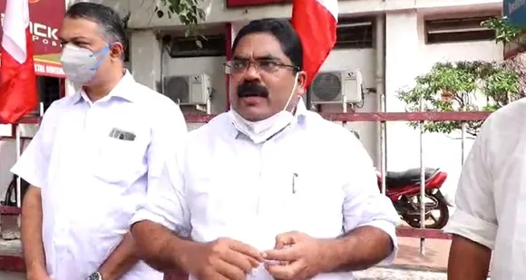 പെട്രോൾ, ഡീസൽ വില വർദ്ധനവ് കേന്ദ്ര സംസ്ഥാന സർക്കാരുകളുടെ ഒത്തുകളി : സജി മഞ്ഞക്കടമ്പിൽ