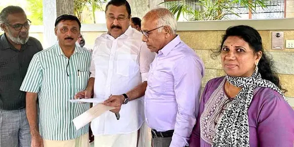 കരിപ്പൂർ എയർ ഇന്ത്യാ സർവ്വീസ് നിർത്താനുള്ള തീരുമാനം; എംഡിഎഫ് നേതാക്കൾ മന്ത്രി അബ്ദുറഹ്മാനുമായി കൂടിക്കാഴ്ച നടത്തി