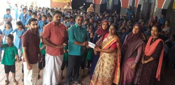 പണമില്ലാത്തതുകൊണ്ട്‌ ആരും പഠിക്കാതിരിക്കേണ്ട: നിര്‍ധന കുടുംബത്തിലെ കുട്ടികള്‍ക്ക് പഠന സഹായം നല്‍കി ബഷീര്‍