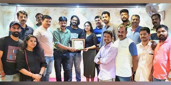 ഇന്ത്യന്‍ സ്കൂള്‍ ടോപ്പര്‍ക്ക് ബഹ്റൈന്‍ ലാല്‍കെയേഴ്സിന്‍റെ ആദരം