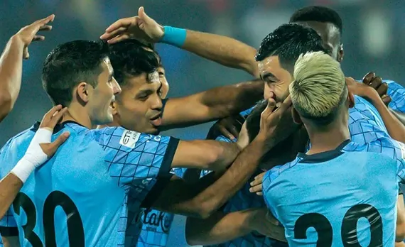 അജയ്യരായി മുംബൈ സിറ്റിയുടെ പടയോട്ടം; നോര്‍ത്ത് ഈസ്റ്റിനെ തകര്‍ത്തത് നാലു ഗോളുകള്‍ക്ക്‌