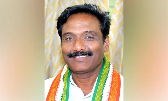 പാലക്കാട് പ്രാഥമിക സഹകരണ കാർഷിക ഗ്രാമ വികസന ബാങ്കിൻ്റെ പ്രസിഡൻ്റായി കോൺഗ്രസ് ജില്ലാ ജനറൽ സെക്രട്ടറി എസ്.കെ അനന്തൻ ചുമതലയേറ്റു