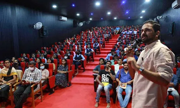 ലോക മാനസികാരോ​ഗ്യ ദിനത്തോടനുബന്ധിച്ച് ചേർപ്പുങ്കൽ ബിവിഎം ഹോളിക്രോസ് കോളജിൽ ബോധവല്‍ക്കരണ സെമിനാർ നടത്തി