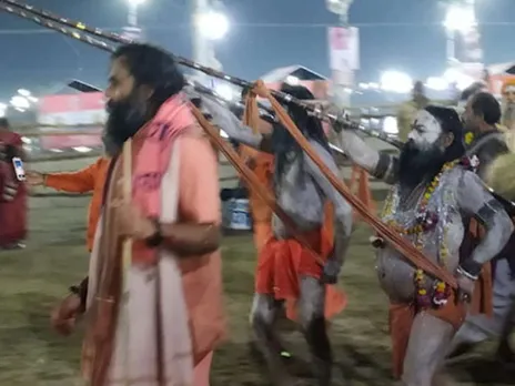 കുംഭമേളയിലെത്തിയ നാഗ ബാബാമാർ ..