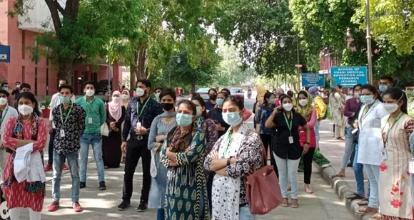 മലയാളികളുൾപ്പെടെ 84 നഴ്‌സുമാരെ പുറത്താക്കിയ വിഷയത്തിൽ ഡൽഹി സർക്കാരിന് ഹൈക്കോടതി നോട്ടീസ്